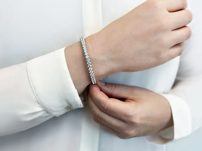 Sensational Sparkle Diamond Bangle Bracelet with 1.83 ct.(finished) 1.1mm, 2mm