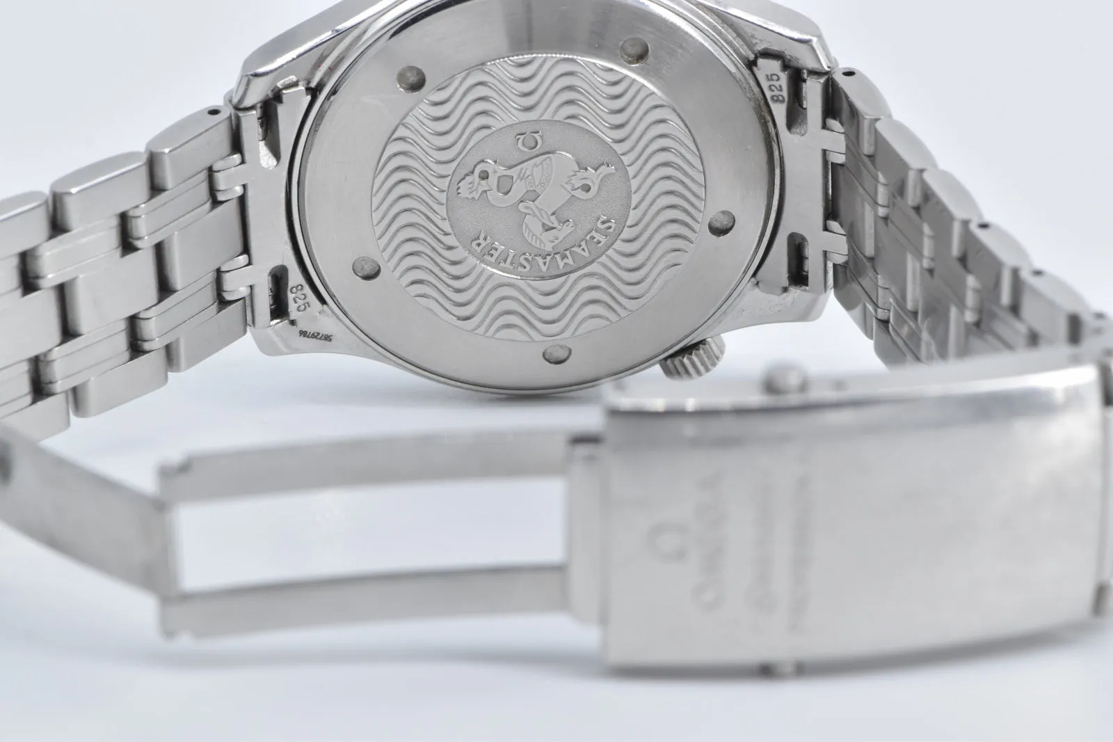 Stainless Steel Omega Seamaster 300m Quartz 2541.80 Men's Watch