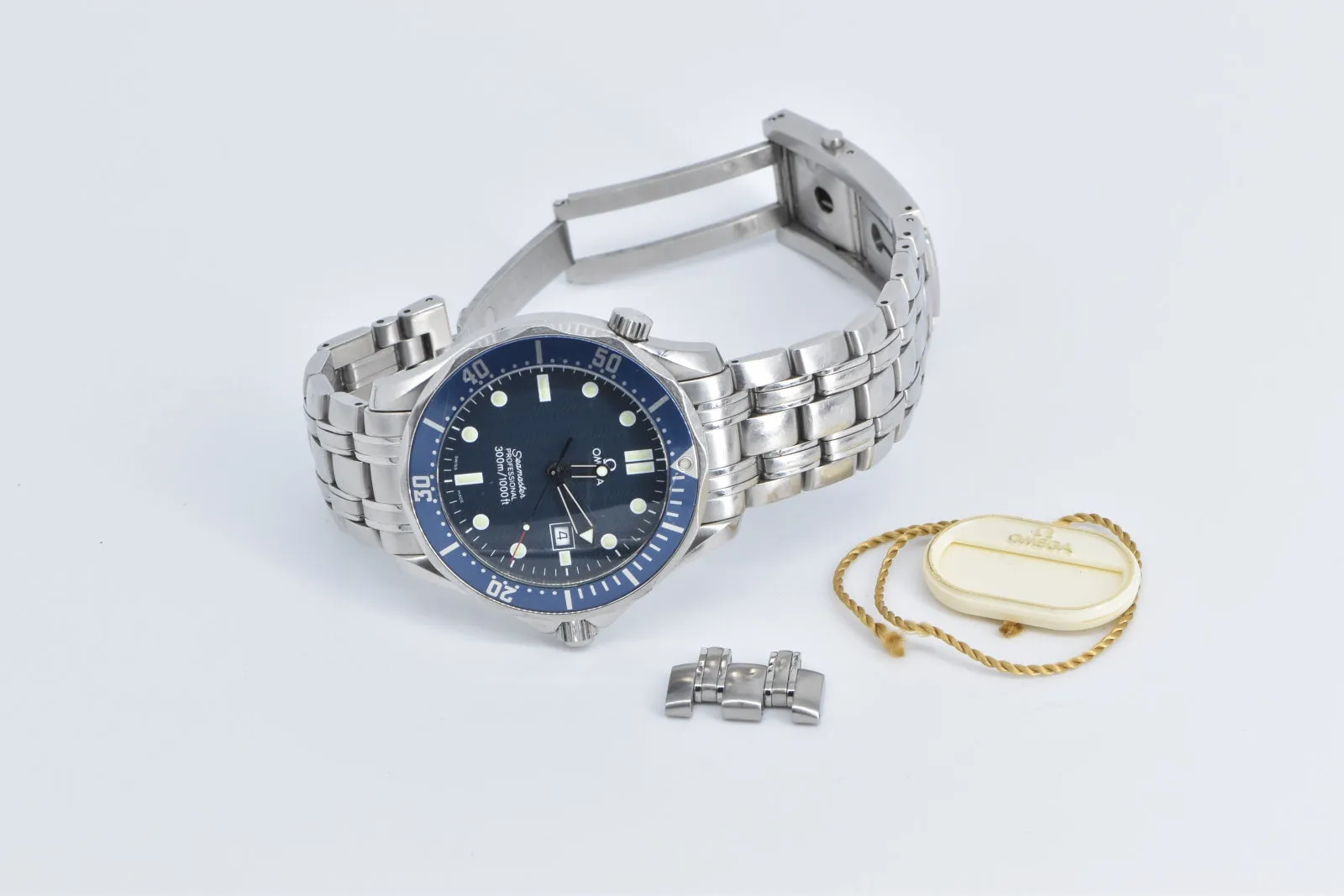Stainless Steel Omega Seamaster 300m Quartz 2541.80 Men's Watch