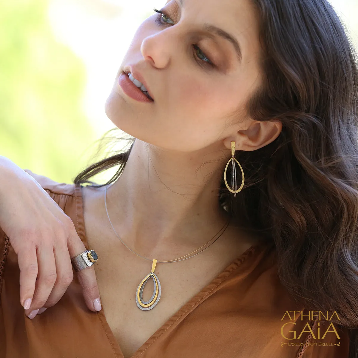 Stilvi Drop Triple Loop Necklace