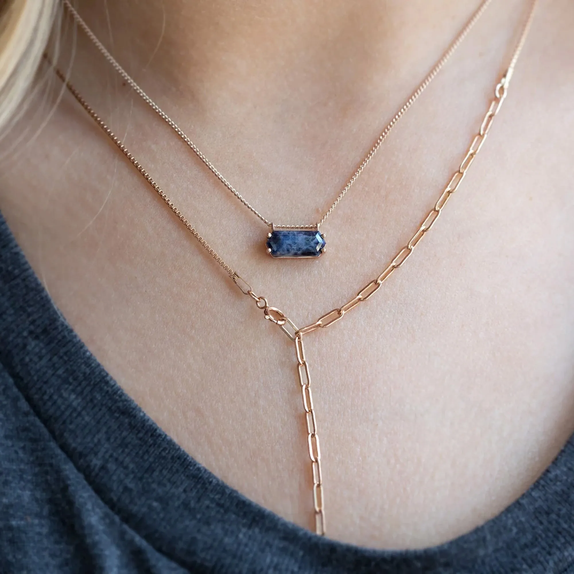 The Raw Sapphire Hexagon Necklace | 10K Rose Gold