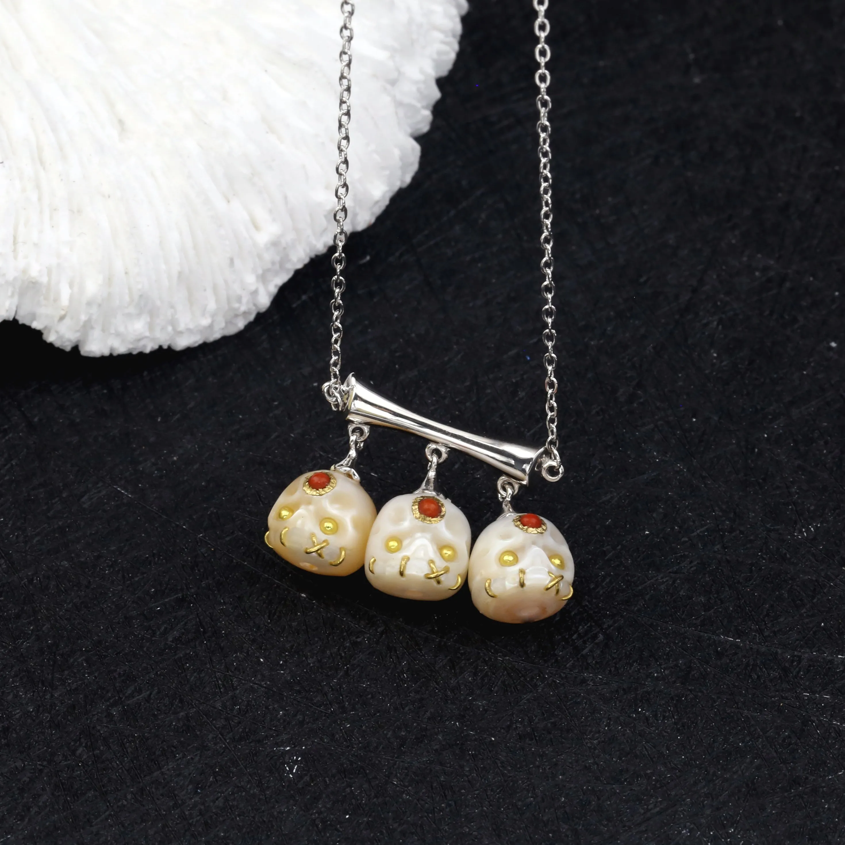 Three Stone Pearl Śmaśana Skull Necklace