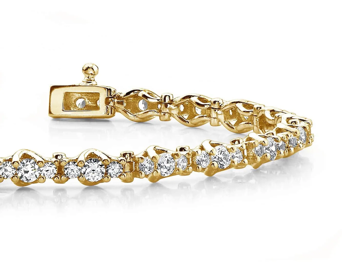 Triple Diamond Link Diamond Bracelet with 3.11 ct.(finished) 2mm, 2.7mm