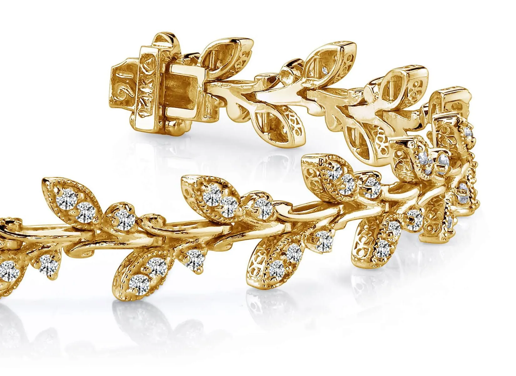 Vintage Style Leaf Diamond Bracelet with 2.05 ct.(finished) 1.65mm