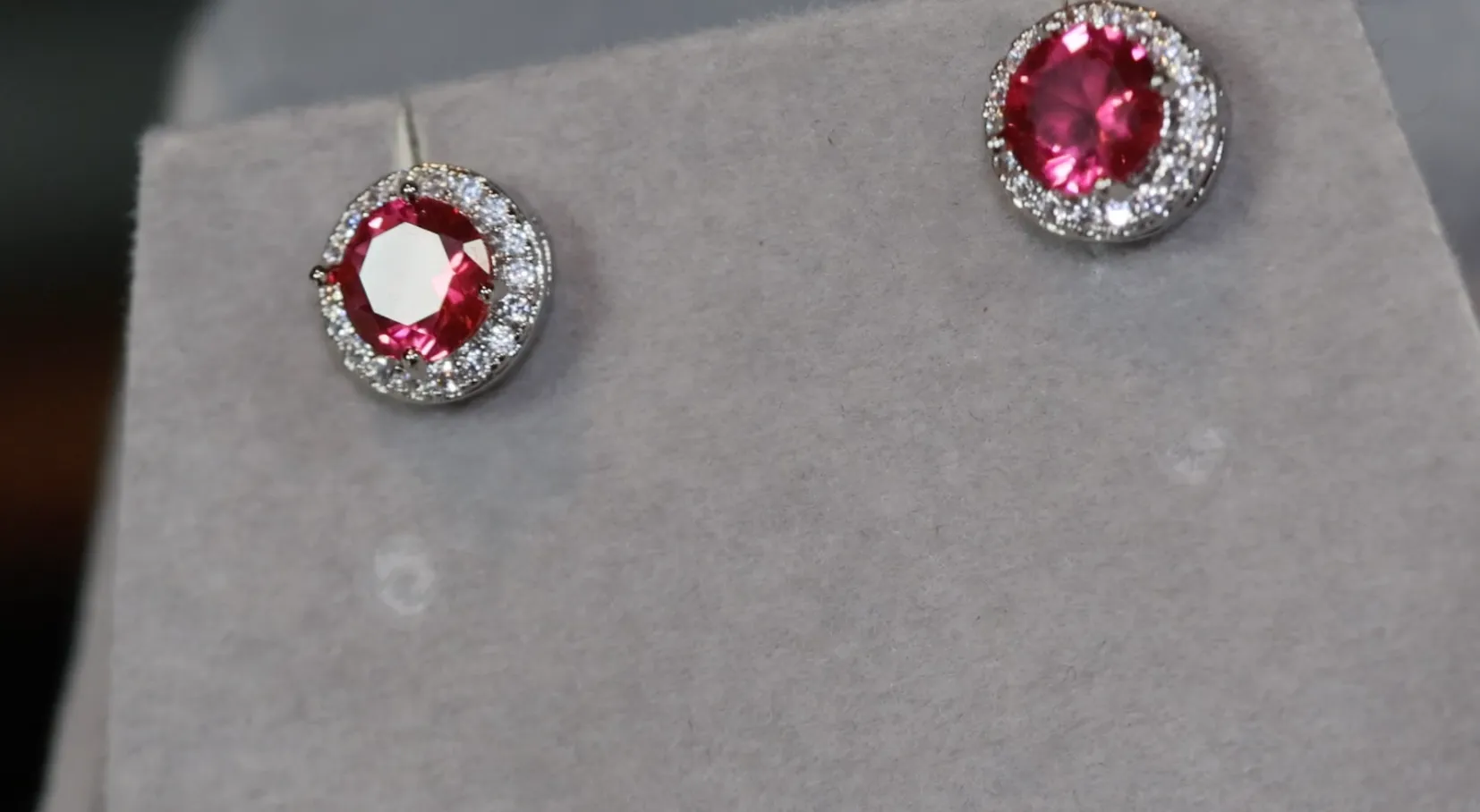 Womens Pink Diamond Ear Studs